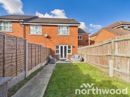 2 bedroom Terraced House for sale in Gravelly Field, Singleton, Ashford, TN23