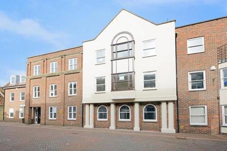 1 bedroom Flat to let in North Street, Town Centre, Ashford, TN24