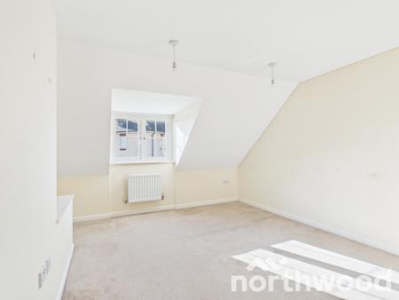 3 bedroom Terraced House to let in Orchid Court, Kingsnorth, Ashford, TN23