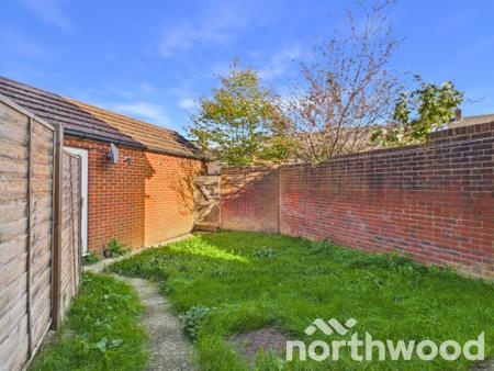 3 bedroom Terraced House to let in Orchid Court, Kingsnorth, Ashford, TN23