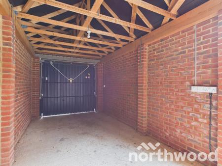 3 bedroom Terraced House to let in Orchid Court, Kingsnorth, Ashford, TN23