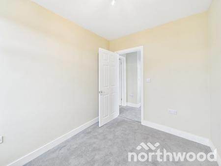 3 bedroom Semi-detached house for sale in Victoria Road, Town Centre, Ashford, TN23