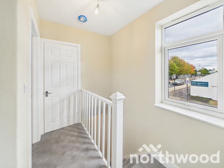 3 bedroom Semi-detached house for sale in Victoria Road, Town Centre, Ashford, TN23
