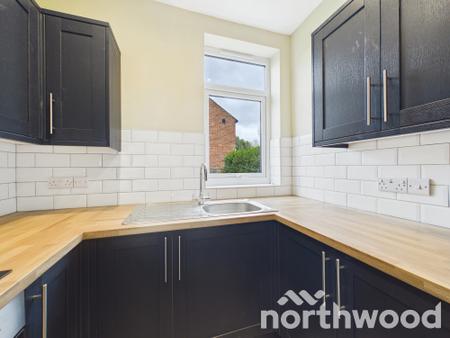 3 bedroom Semi-detached house for sale in Victoria Road, Town Centre, Ashford, TN23