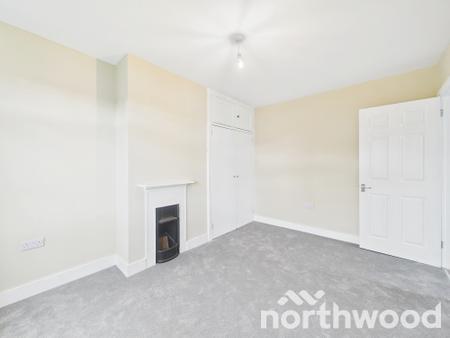 3 bedroom Semi-detached house for sale in Victoria Road, Town Centre, Ashford, TN23