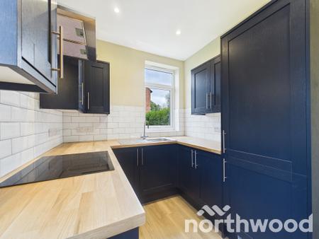 3 bedroom Semi-detached house for sale in Victoria Road, Town Centre, Ashford, TN23