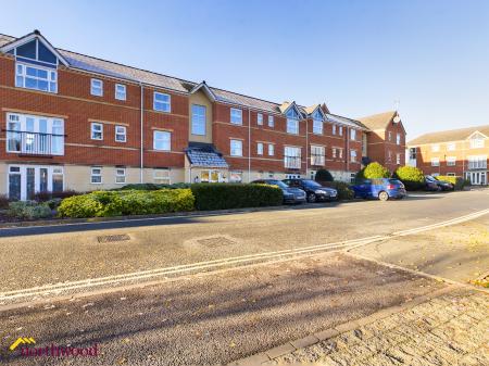 2 bedroom Flat for sale in Alma Road, Banbury, OX16