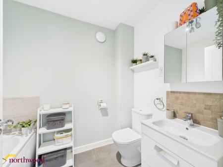 2 bedroom Semi-detached house for sale in Bailey Road, Banbury, OX16