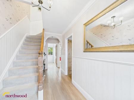 5 bedroom Detached house for sale in Barford Road, Bloxham, OX15