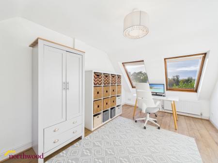 5 bedroom Detached house for sale in Barford Road, Bloxham, OX15