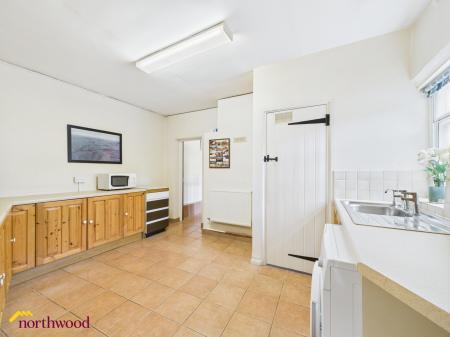 4 bedroom Detached house for sale in Boddington Road, Byfield, NN11