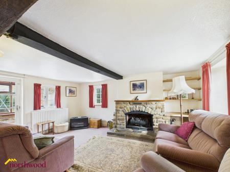 4 bedroom Detached house for sale in Boddington Road, Byfield, NN11