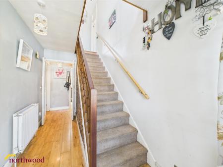 4 bedroom Detached house for sale in Chipperfield Park Road, Bloxham, OX15