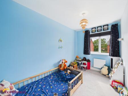 3 bedroom End of terrace house for sale in Kingerlee Road, Banbury, OX16