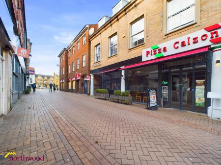 2 bedroom Flat for sale in Parsons Street, Banbury, OX16