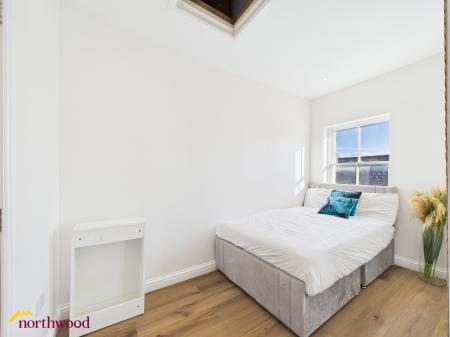 1 bedroom Studio flat to let in George Street, Banbury, OX16