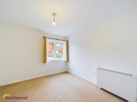 2 bedroom Flat to let in Manor Court, Fenny Compton, CV47