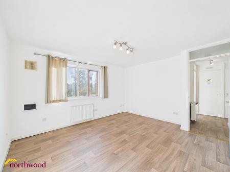 1 bedroom Flat to let in Parklands, Banbury, OX16