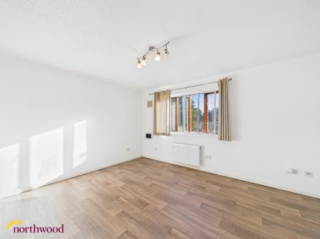 1 bedroom Flat to let in Parklands, Banbury, OX16