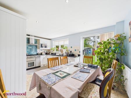 1 bedroom House share to let in Rawlins Close, Twyford, OX17