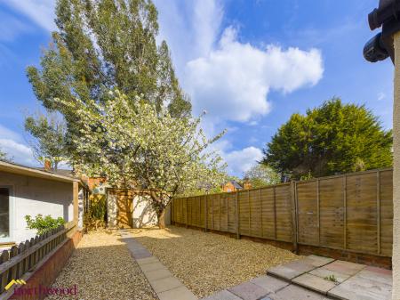 1 bedroom House share to let in West Street, Banbury, OX16