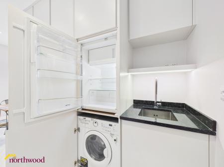 1 bedroom Studio flat to let in Horse Fair, Banbury, OX16