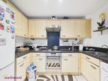 2 bedroom Flat for sale in Verney Road, Banbury, OX16