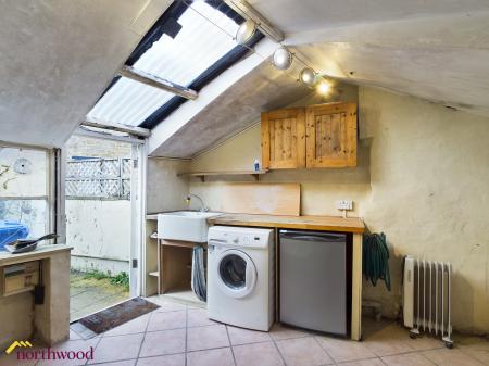 2 bedroom Cottage to let in Church Street, Bodicote, OX15