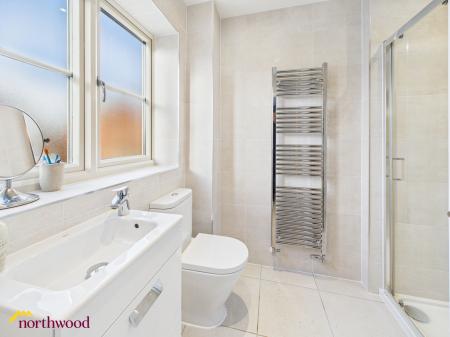 4 bedroom Semi-detached house for sale in Bailey Road, Banbury, OX16