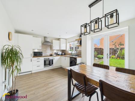 3 bedroom Semi-detached house for sale in Longford Park Road, Bodicote, OX15