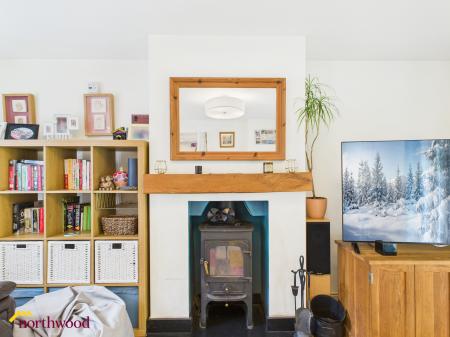 4 bedroom Detached house for sale in Greenhills Park, Bloxham, OX15