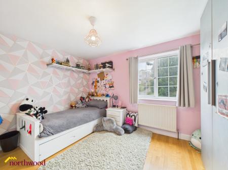 4 bedroom Detached house for sale in Greenhills Park, Bloxham, OX15