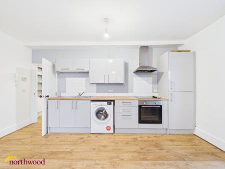 1 bedroom Flat to let in Horse Fair, Banbury, OX16