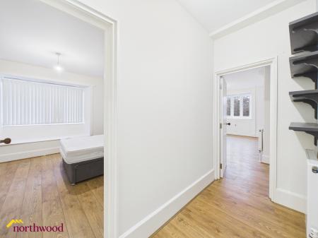 1 bedroom Flat to let in Horse Fair, Banbury, OX16