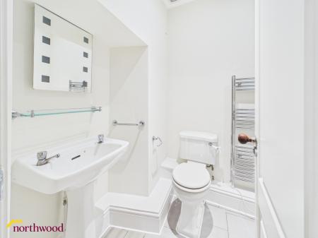 1 bedroom Flat to let in Horse Fair, Banbury, OX16