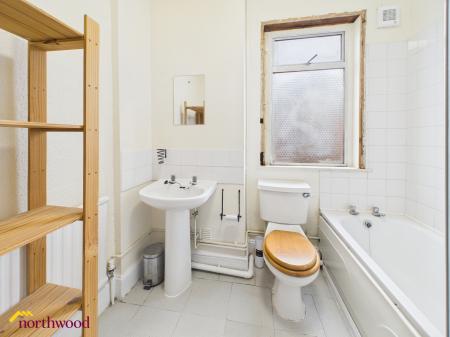 1 bedroom Flat to let in Broughton Road, Banbury, OX16