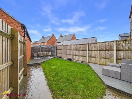 4 bedroom Semi-detached house for sale in Nickling Road, Banbury, OX16