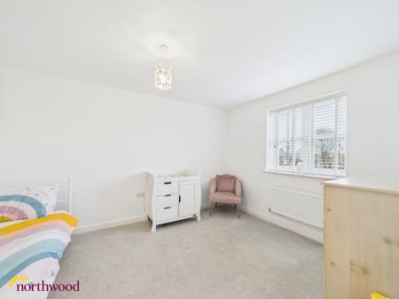 4 bedroom Semi-detached house for sale in Nickling Road, Banbury, OX16