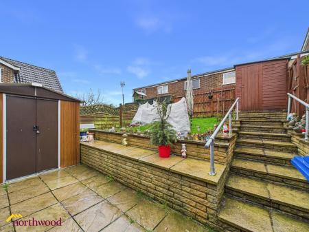 3 bedroom Semi-detached house to let in Bankside, Banbury, OX16