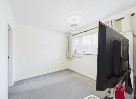 3 bedroom Semi-detached house to let in Bankside, Banbury, OX16