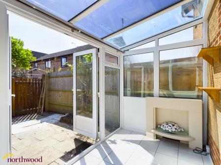 1 bedroom Terraced House to let in Longworth Close, Banbury, OX16