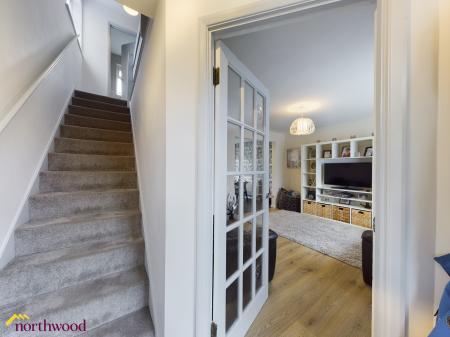 3 bedroom Semi-detached house to let in Whimbrel Way, Banbury, OX16