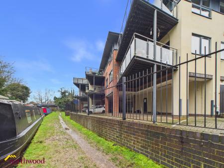 1 bedroom Flat for sale in Tramway Road, Banbury, OX16