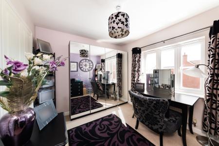 5 bedroom Detached house for sale in Sage Close, Banbury, OX16