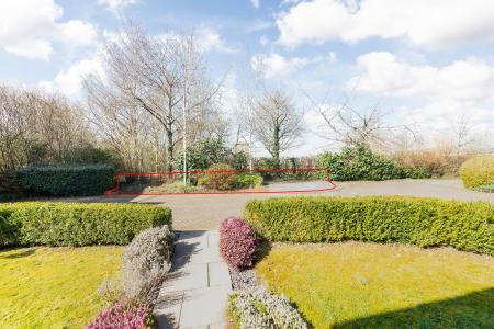 5 bedroom Detached house for sale in Sage Close, Banbury, OX16