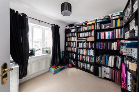 5 bedroom Detached house for sale in Sage Close, Banbury, OX16