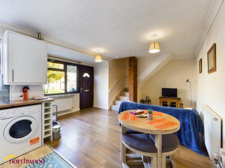 1 bedroom Terraced House for sale in Daimler Avenue, Banbury, OX16