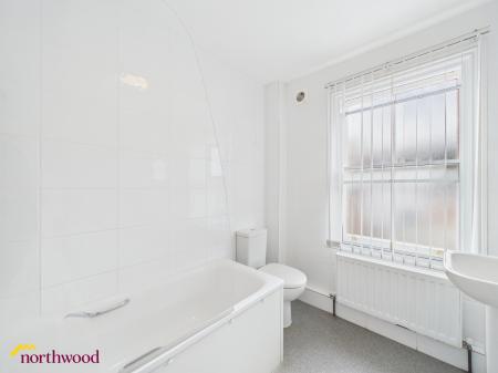 2 bedroom Semi-detached house to let in Cowl Street, Evesham, WR11