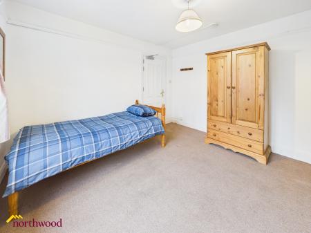 1 bedroom House share to let in Easington Road, Banbury, OX16