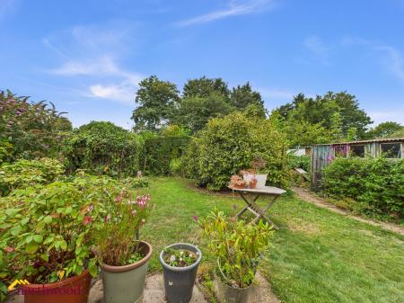 1 bedroom House share to let in Easington Road, Banbury, OX16